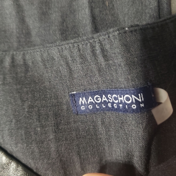 Magaschoni dress pants size - Picture 2 of 8